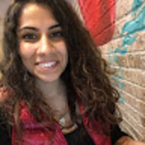 Meet your Posher, Amna